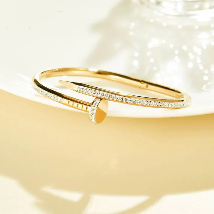 Nail Diamond Bracelet